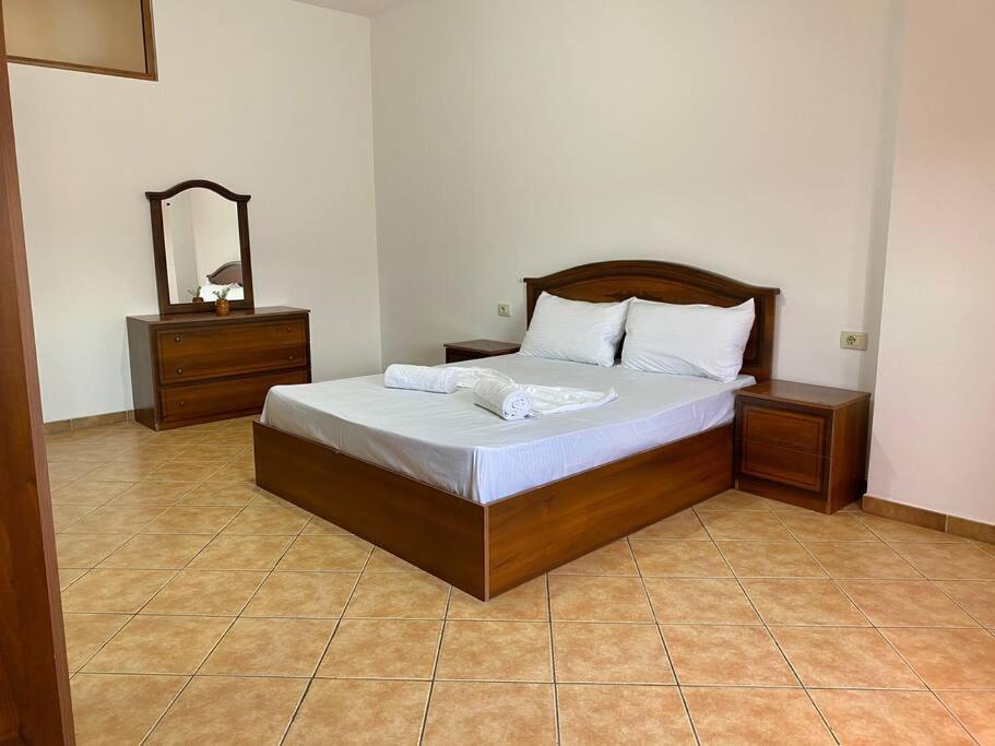 Roel Apartments Shkodra Center Экстерьер фото