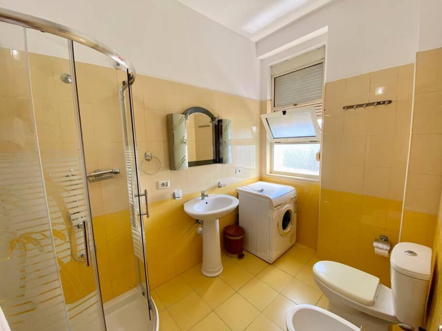 Roel Apartments Shkodra Center Экстерьер фото